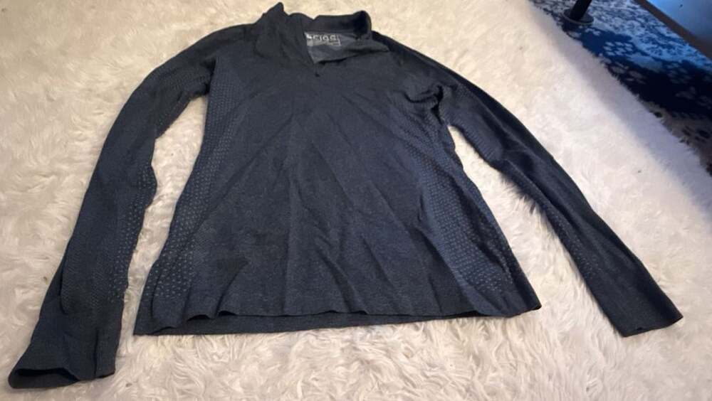 FIGS Seamless Long Sleeve 1/4 Zip Pullover Top Women's Small Navy Blue Perforate